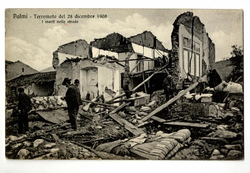 A2P21-a_1.jpg - Palmi - Terremoto del 28 dicembre 1908 - I morti nelle strade