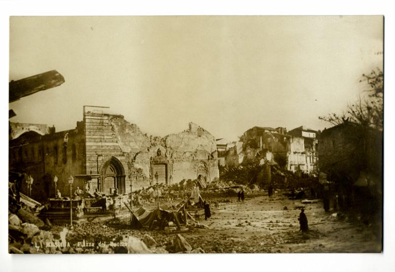 A2P17-f_1.jpg - Messina - Piazza del Duomo