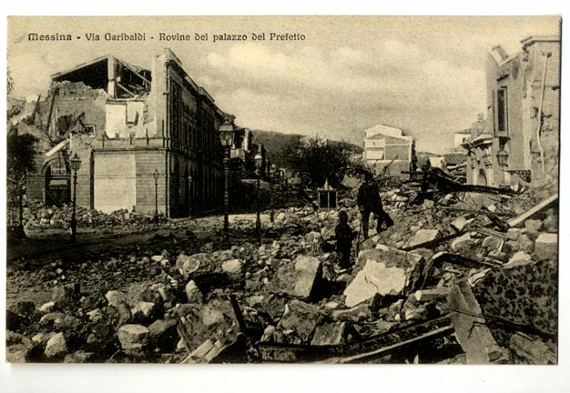 A3P15-f_1.jpg - Messina - Via Garibaldi-Rovine del palazzo del Prefetto