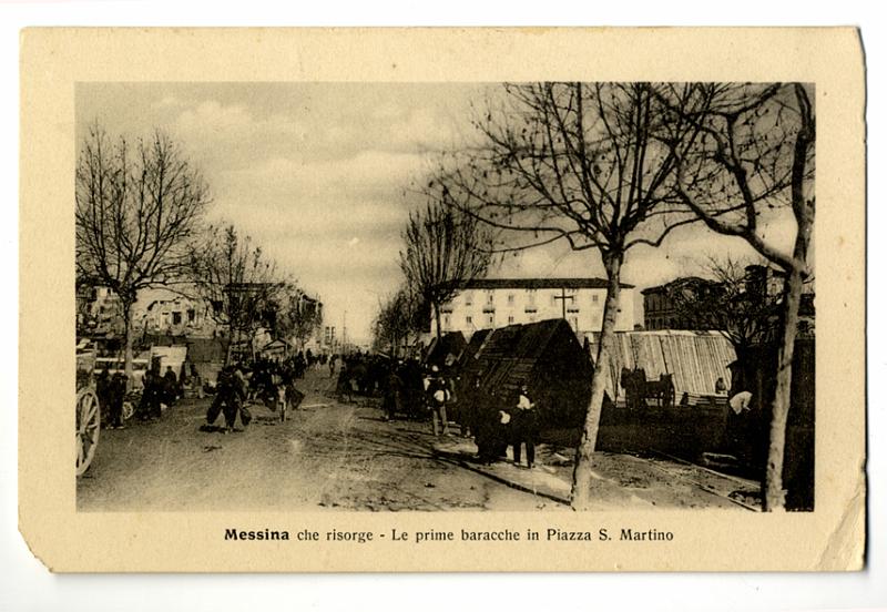 A3P24-d_1.jpg - Messina che risorge - Le prime baracche in Piazza S. Martino