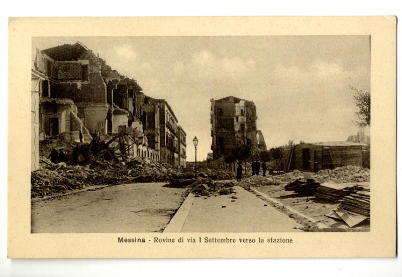 A3P24-e_1.jpg - Messina - Rovine di via I Settembre verso la stazione