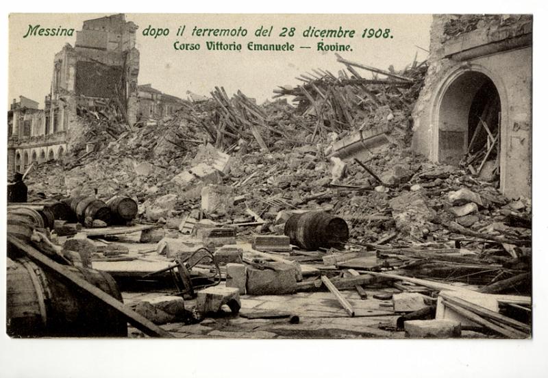 A3P27-e_1.jpg - Messina dopo il terremoto del 28 dicembre 1908. Corso Vittorio Emanuele - Rovine.