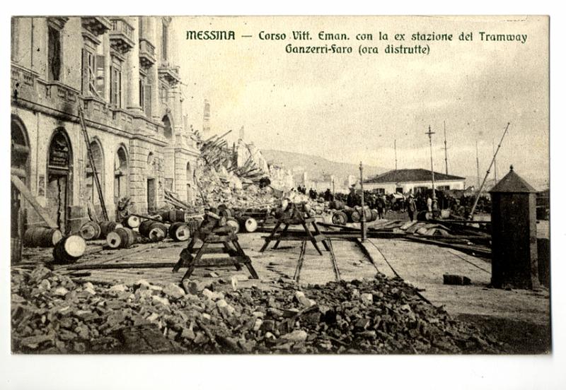 A3P28-d_1.jpg - MESSINA - Corso Vitt. Eman.con la ex stazione del Tramway - Ganzerri-faro (ora distrutte)