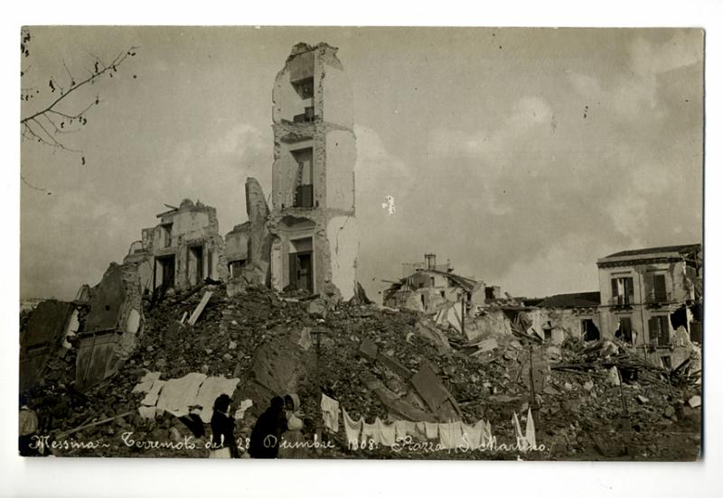 A3P39-a_1.jpg - Messina - Terremoto del 28 Dicembre 1908. Piazza S. Martino