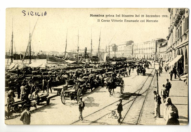 A3P1-a_1.jpg - Messina prima del disastro del 28 decembre 1908. Il Corso Vittorio Emanuele col Mercato