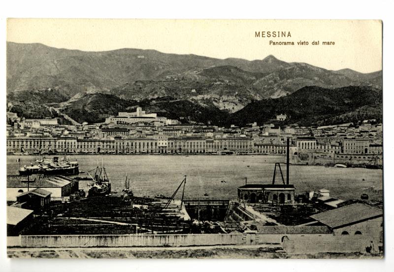 A3P9-e_1.jpg - Messina - Panorama visto dal mare