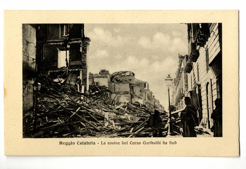 A2P14-d_1.jpg - Reggio Calabria - Le rovine del Corso Garibaldi da Sud