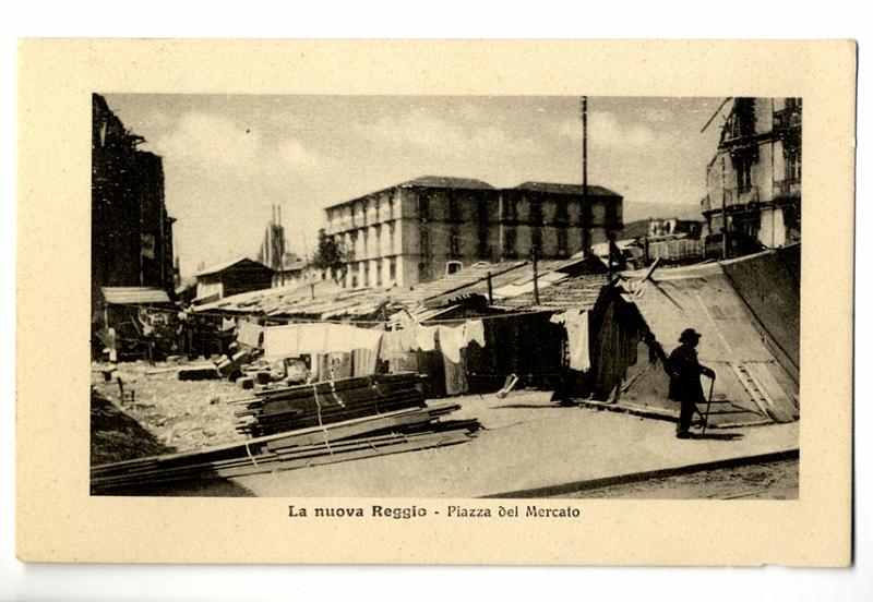 A2P23-f_1.jpg - La nuova Reggio - Piazza del Mercato